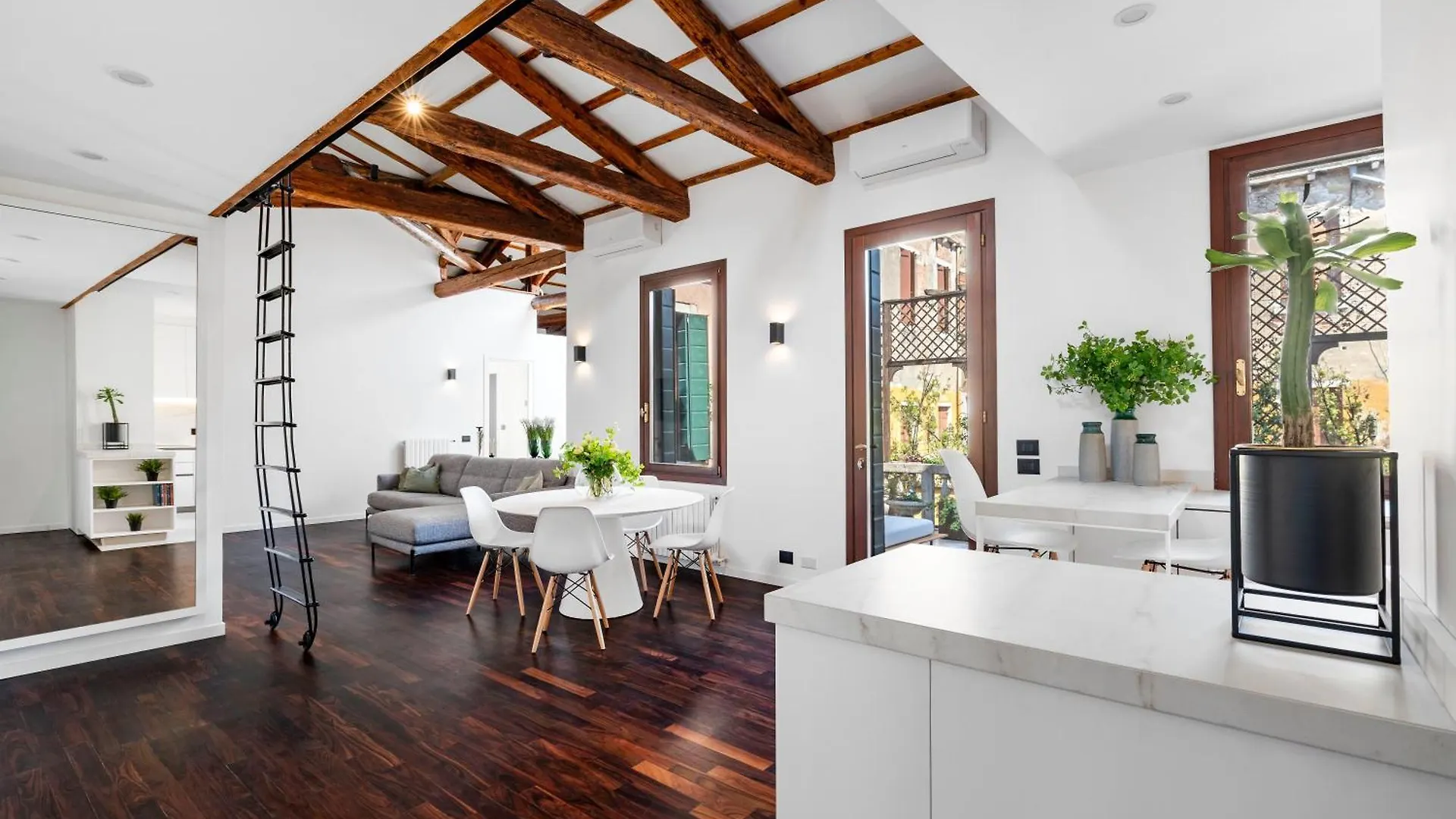Apartment San Barnaba Palace R&R Venice