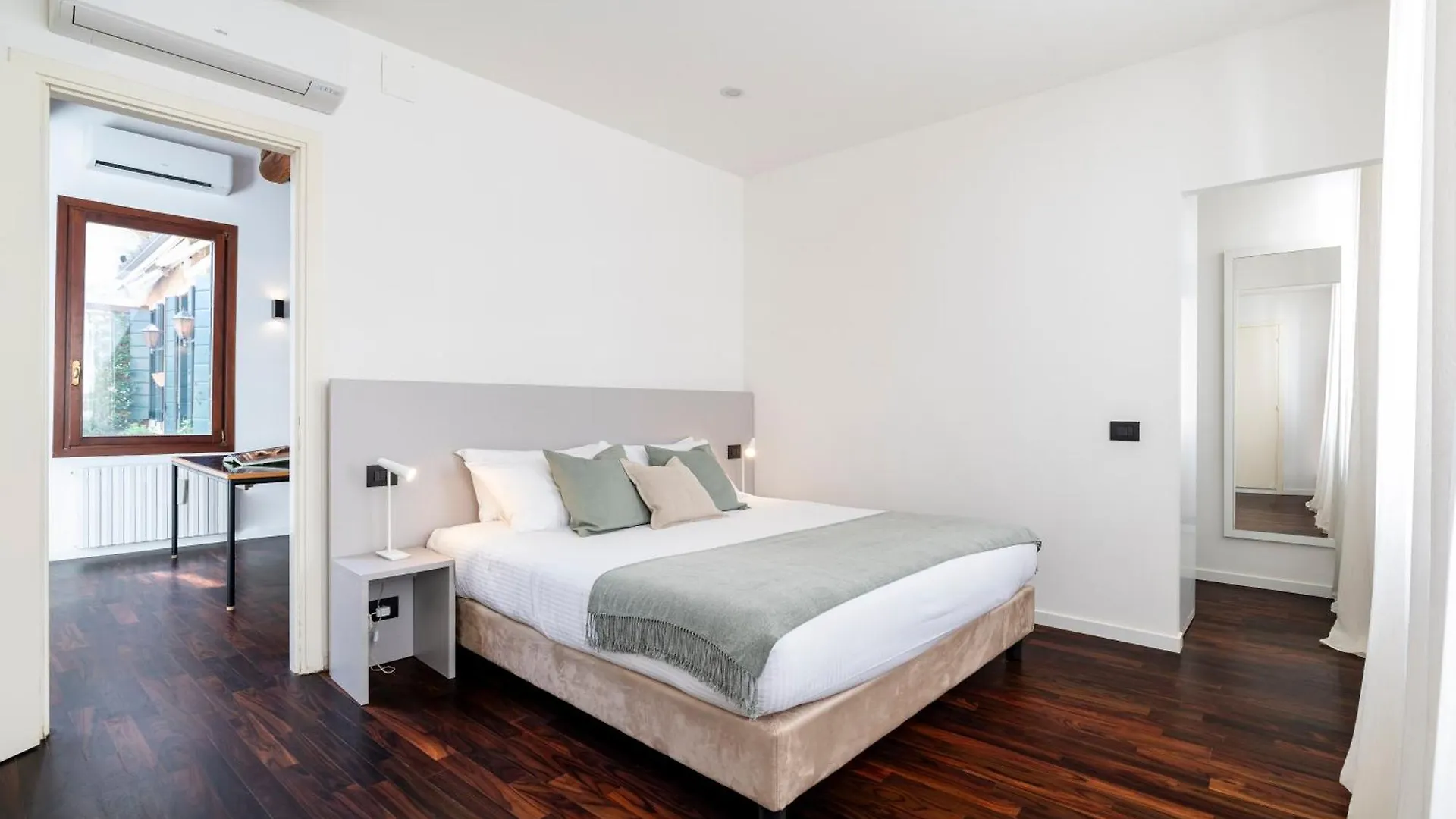 Apartment San Barnaba Palace R&R Venice Italy