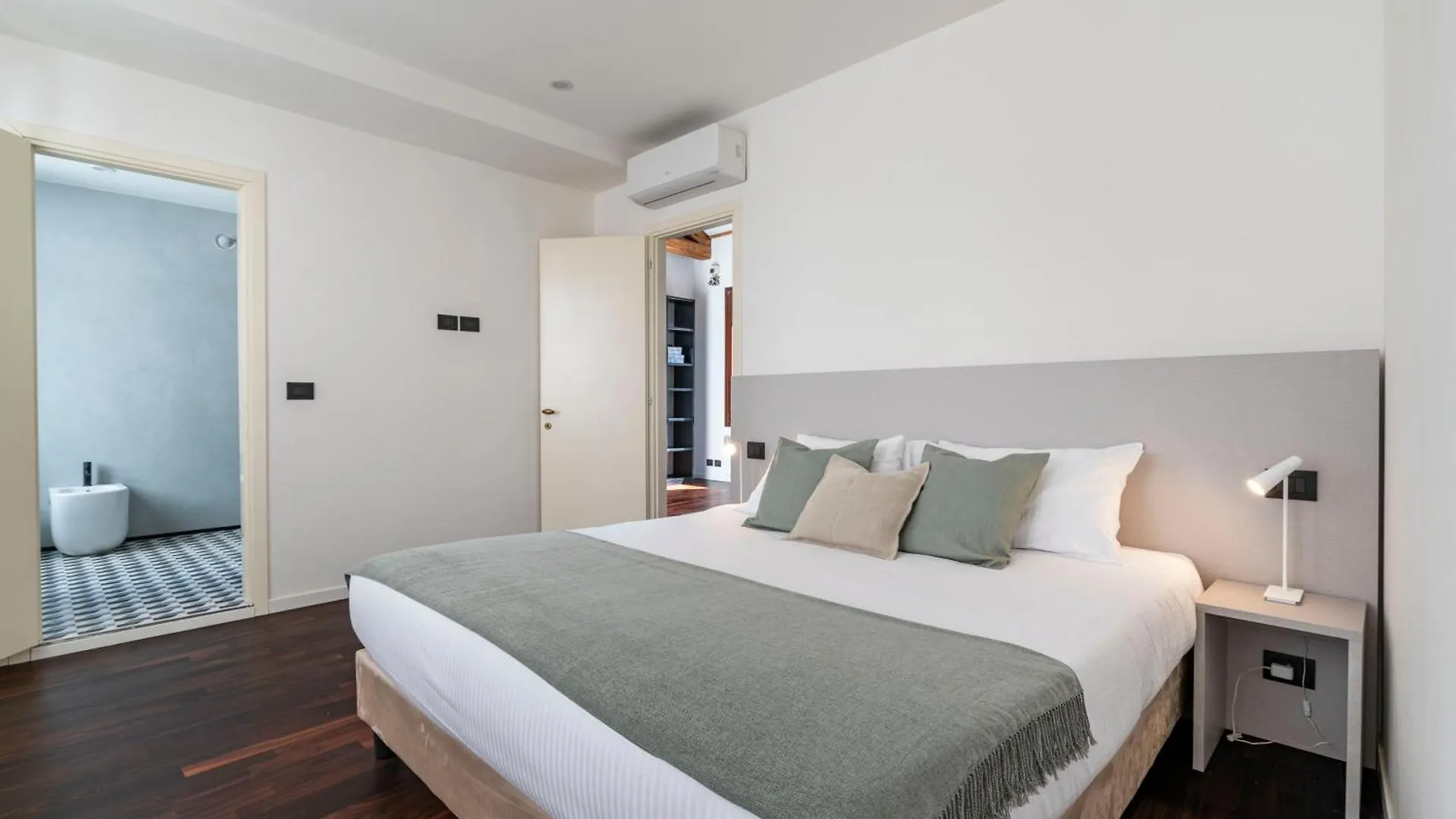 San Barnaba Palace R&R Venice 0*,  Italy