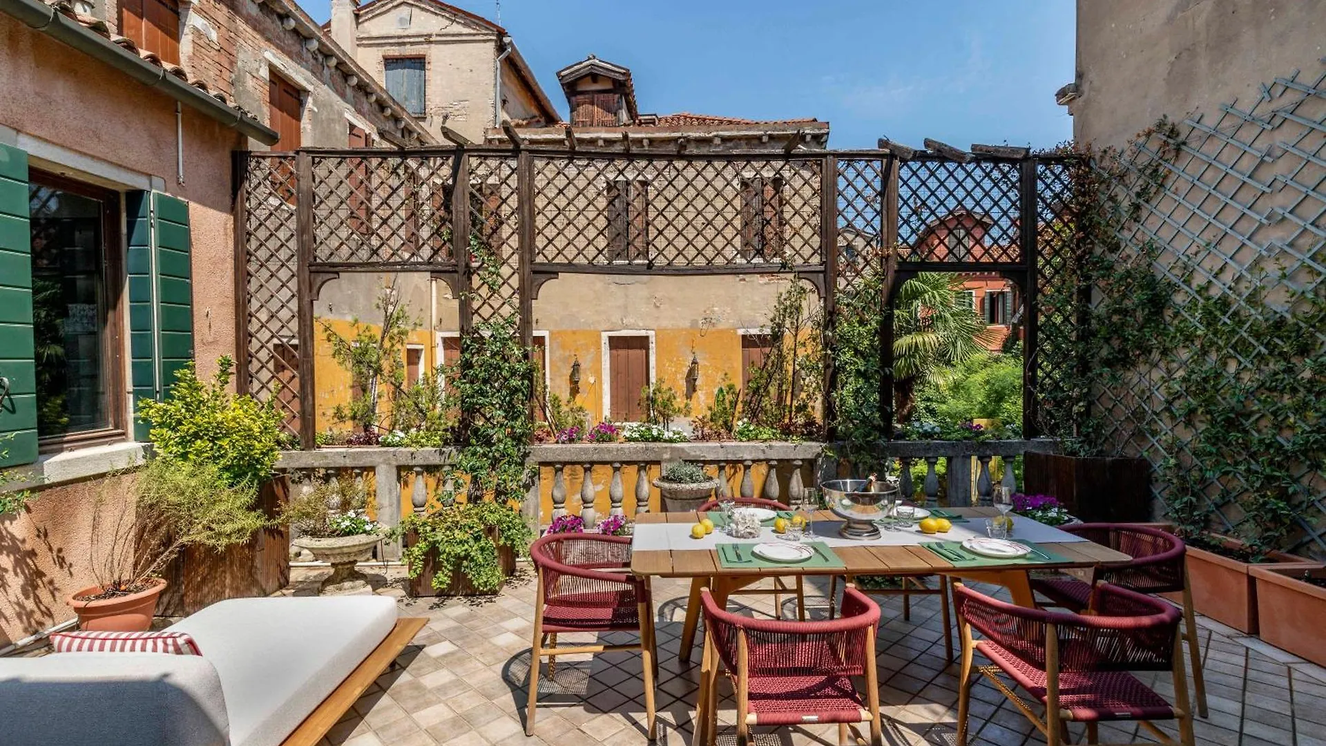 San Barnaba Palace R&R Venice 0*,  Italy