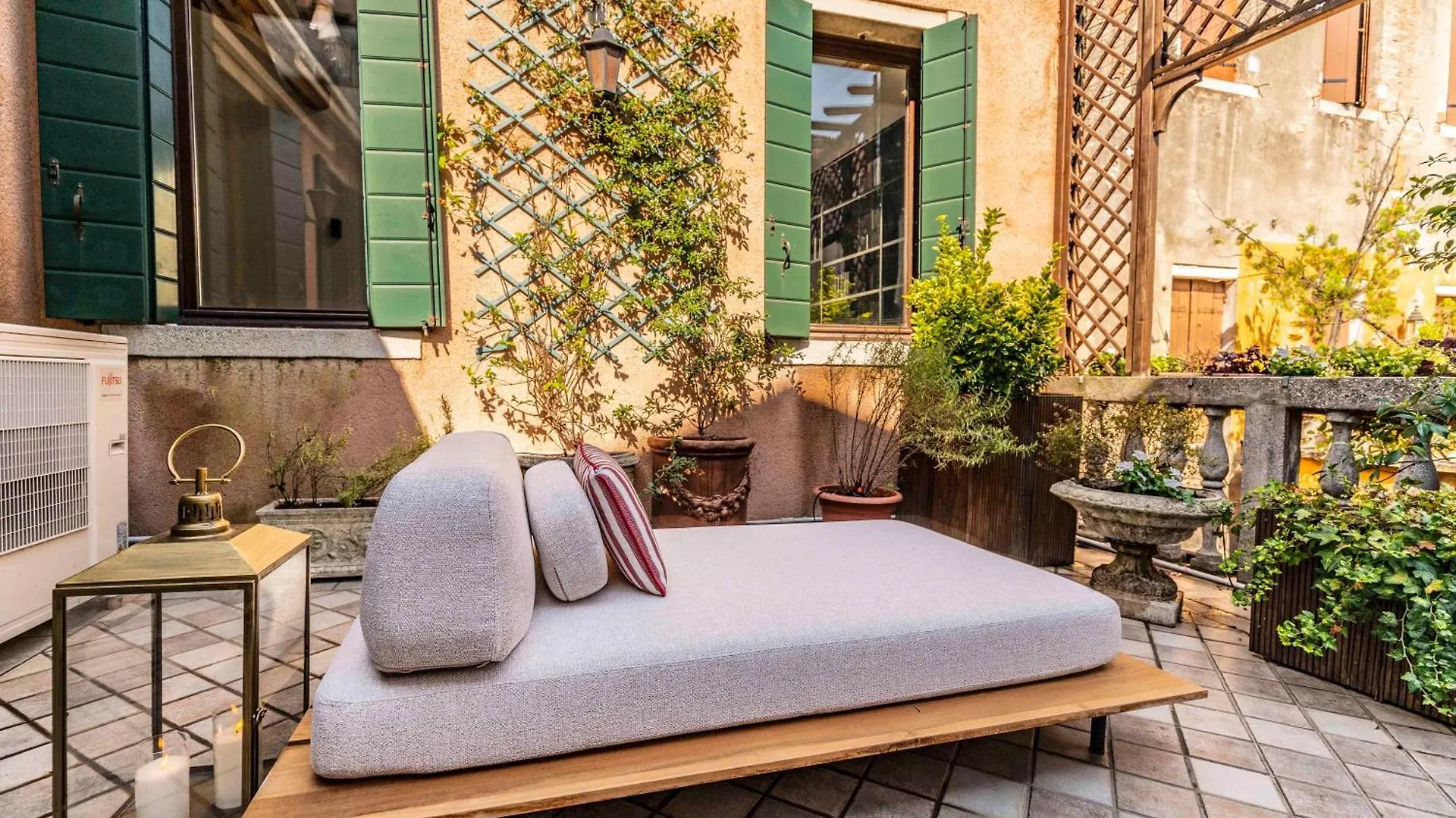 San Barnaba Palace R&R Venice Italy