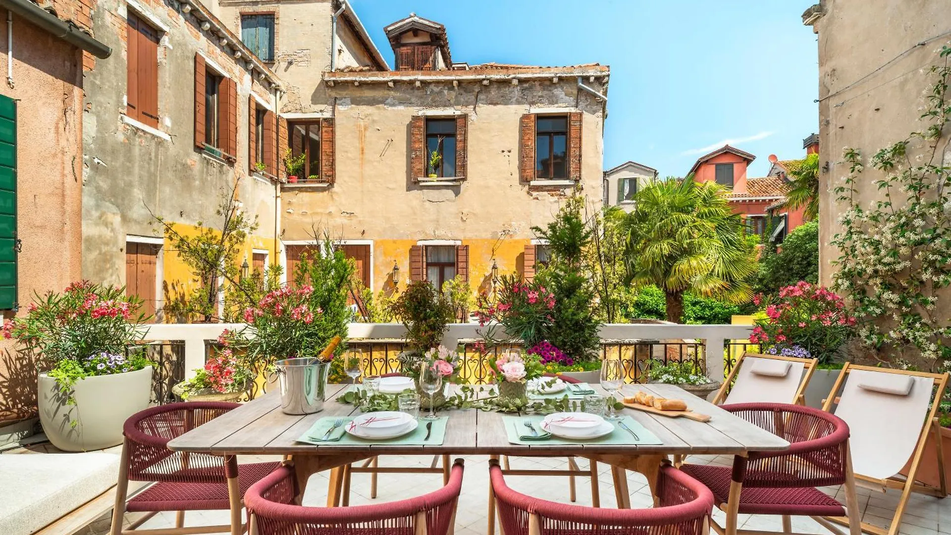 San Barnaba Palace R&R Venice Italy